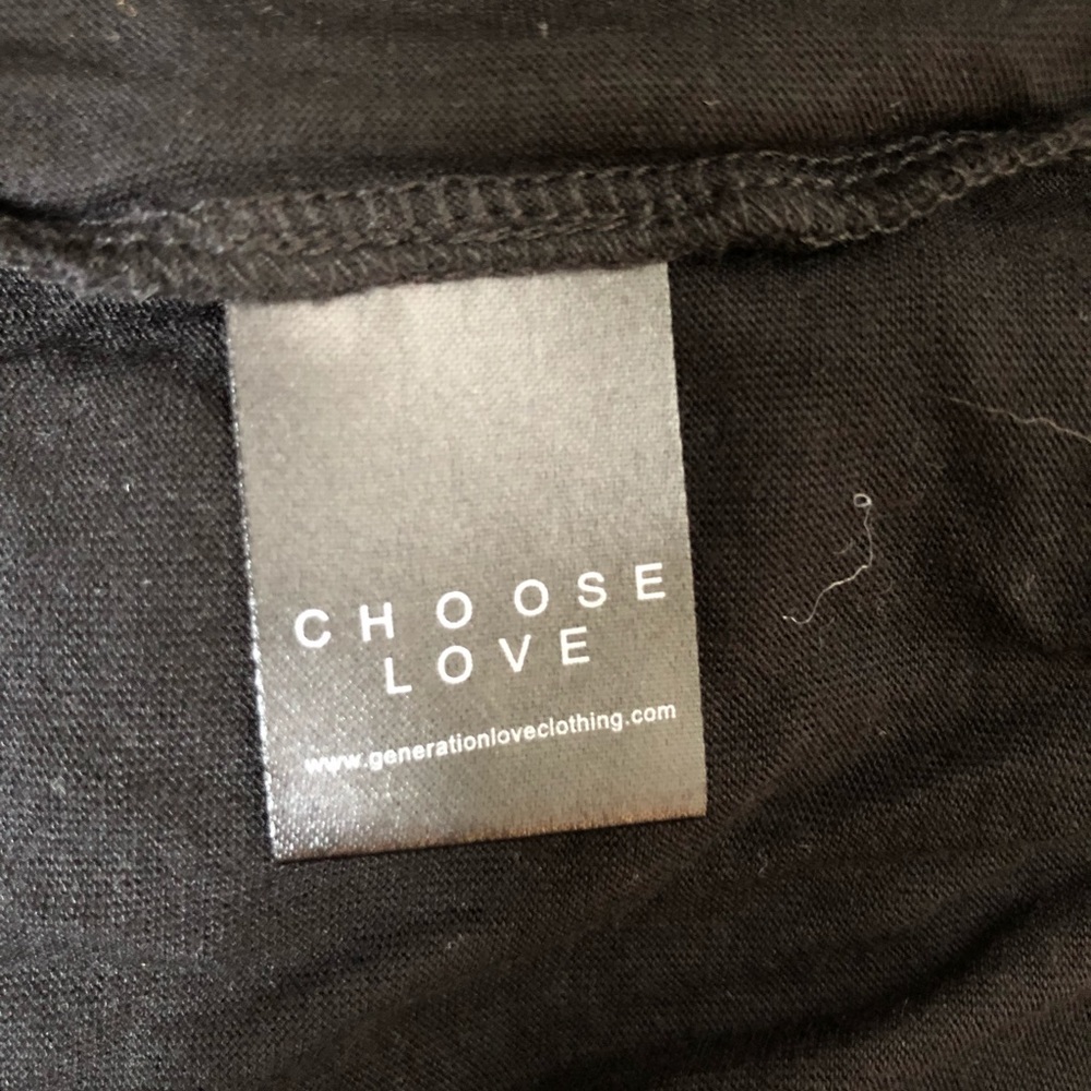 Generation Love - ❤️ black fringe tank top - Picture 7 of 8